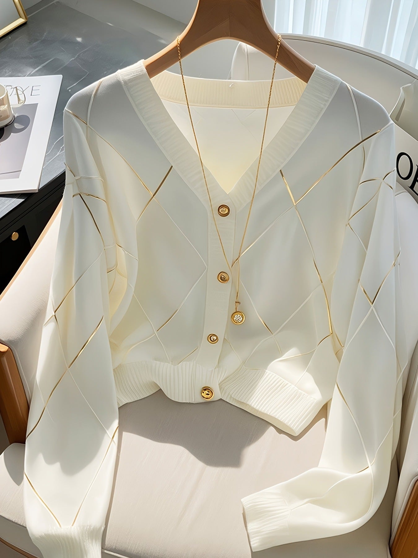 #SF019 Diamond 16 Gauge Intarsia Knit Wool Blend V-neck Cardigan for Women